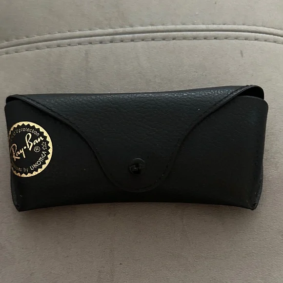 Ray-Ban Classic Black Sunglasses Case